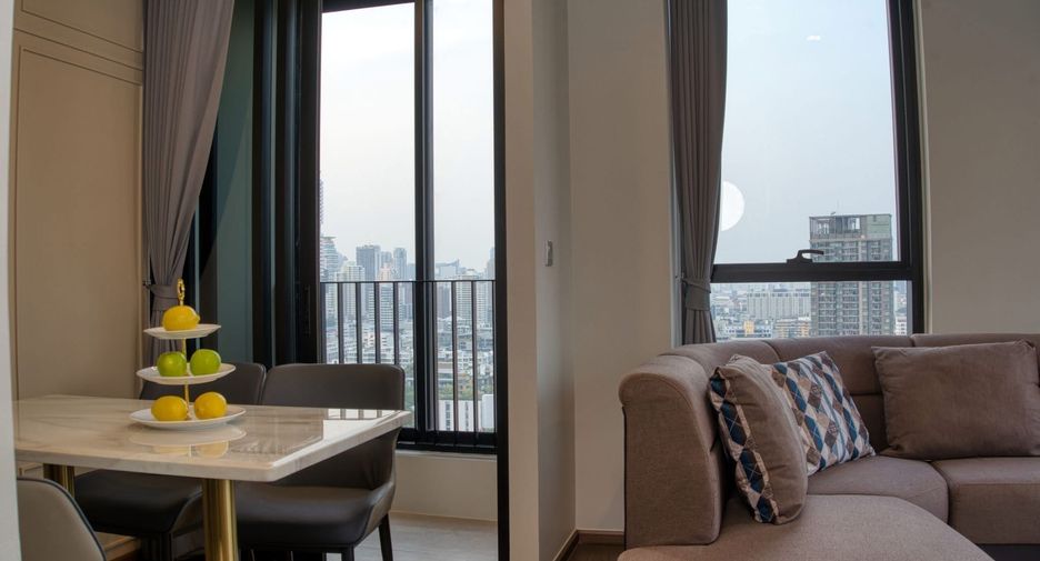 À louer 2 chambres condo à Khlong Toei, Bangkok