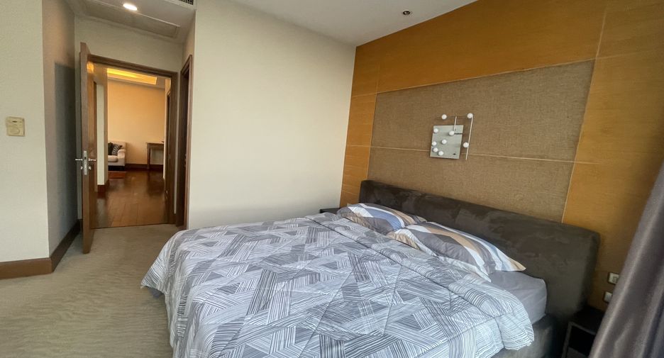 For sale 2 bedrooms condo in Sathon, Bangkok