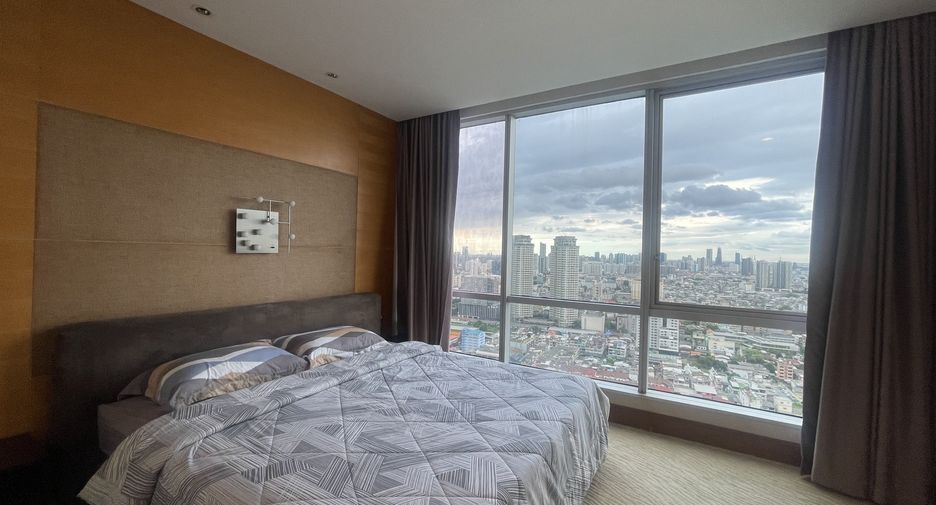 For sale 2 bedrooms condo in Sathon, Bangkok