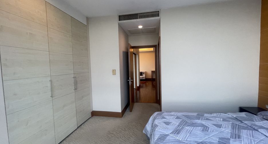 For sale 2 bedrooms condo in Sathon, Bangkok