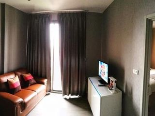 À louer 1 chambre condo à Khlong San, Bangkok