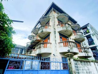 For sale 8 bedrooms house in Mueang Samut Prakan, Samut Prakan