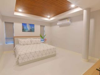 Villa en alquiler de 4 habitaciones en Mueang Phuket, Phuket