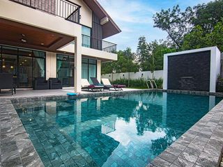 Villa en alquiler de 4 habitaciones en Mueang Phuket, Phuket