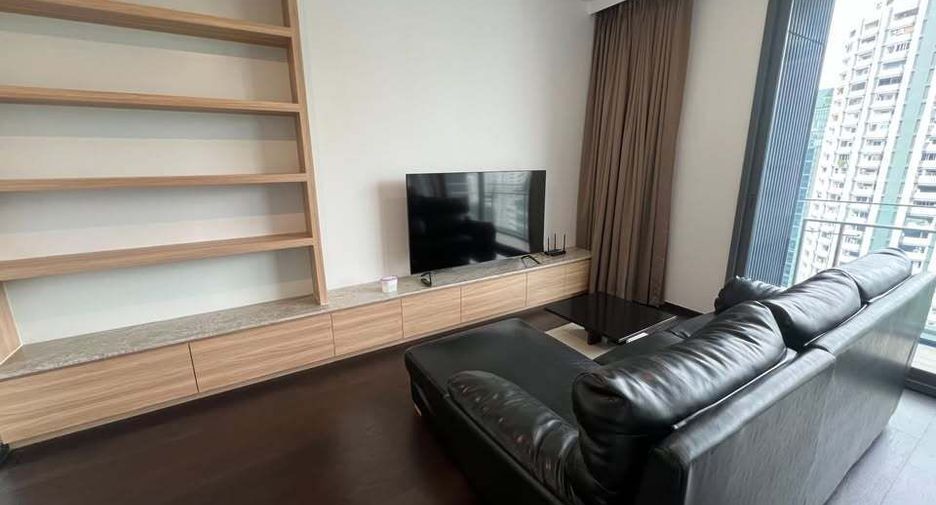 For rent 2 bedrooms condo in Khlong Toei, Bangkok
