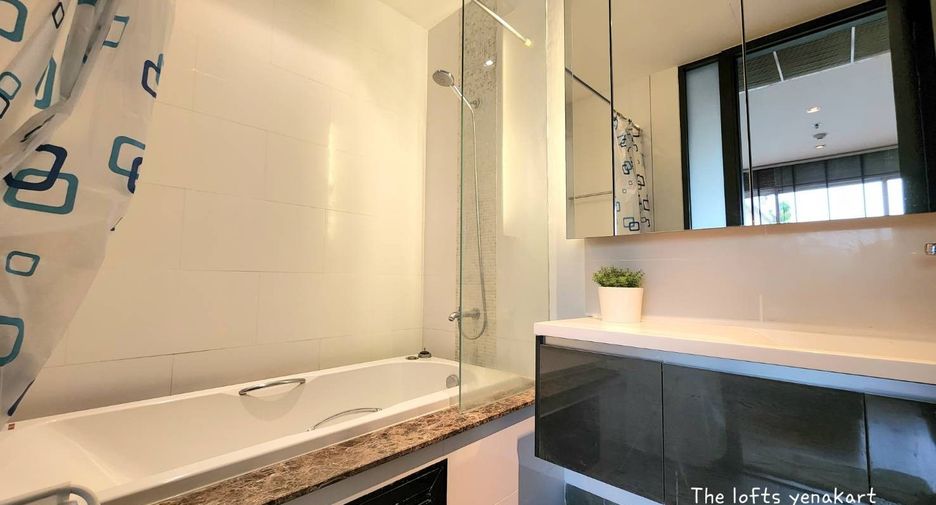 For rent 2 ベッドルーム condo in Yan Nawa, Bangkok