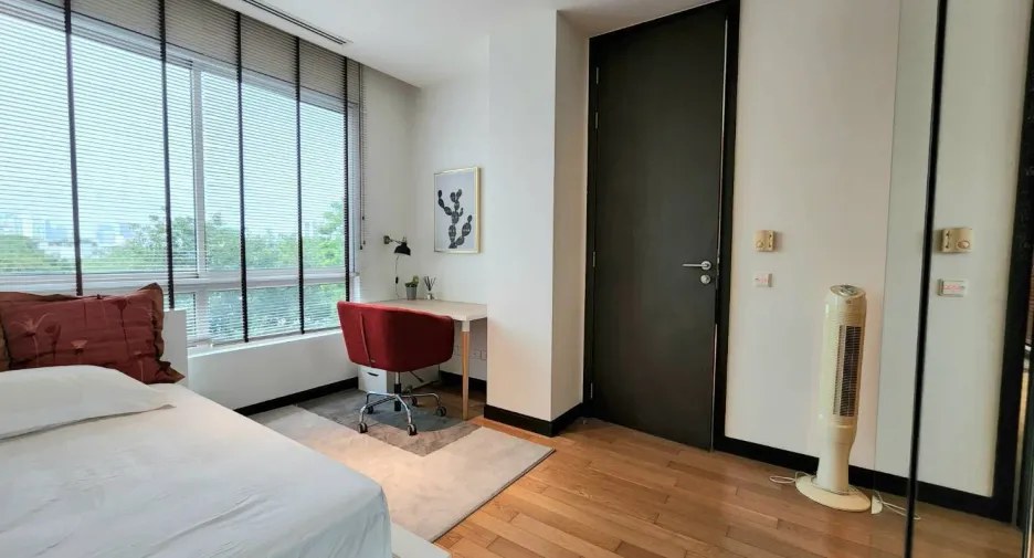 For rent 2 ベッドルーム condo in Yan Nawa, Bangkok