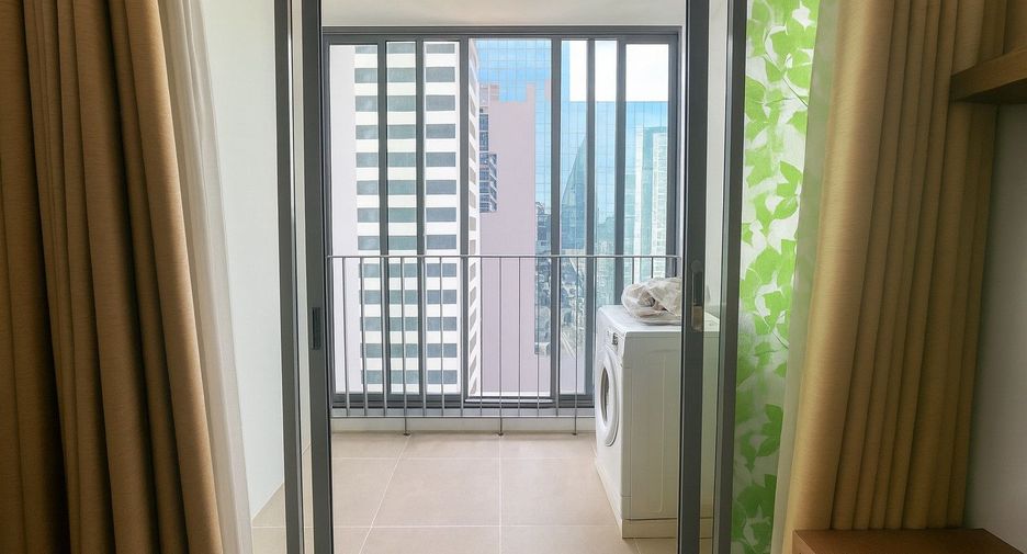 For sale 1 bed condo in Ratchathewi, Bangkok