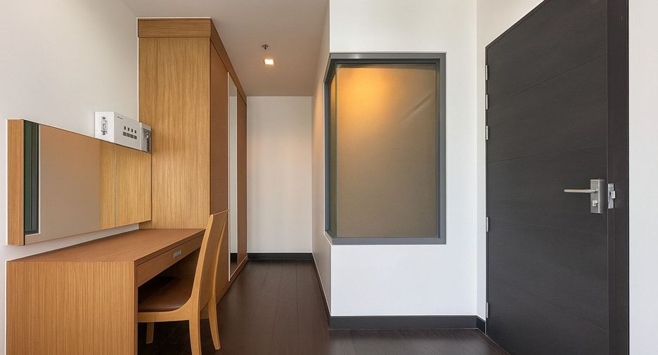 For sale 1 bed condo in Ratchathewi, Bangkok