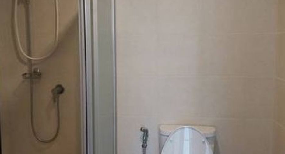For sale 1 bed condo in Si Racha, Chonburi