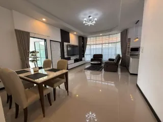 À louer 3 chambres maison à Bang Lamung, Chonburi