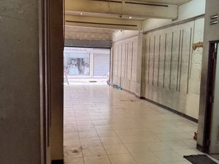 For rent 6 bedrooms retail Space in Samphanthawong, Bangkok