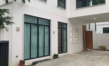 Casa en alquiler de 3 habitaciones en Mueang Phuket, Phuket
