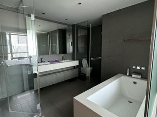 À louer 1 chambre condo à Sathon, Bangkok