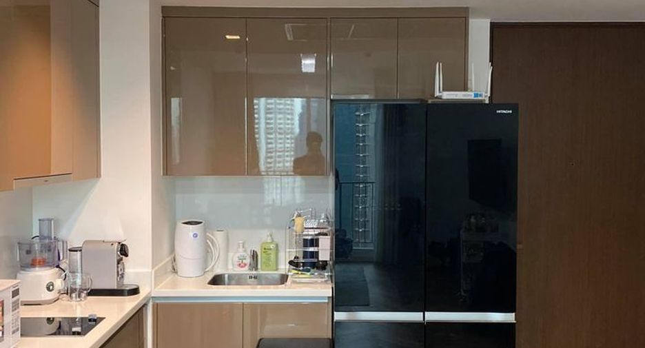 For sale 1 bed condo in Khlong Toei, Bangkok