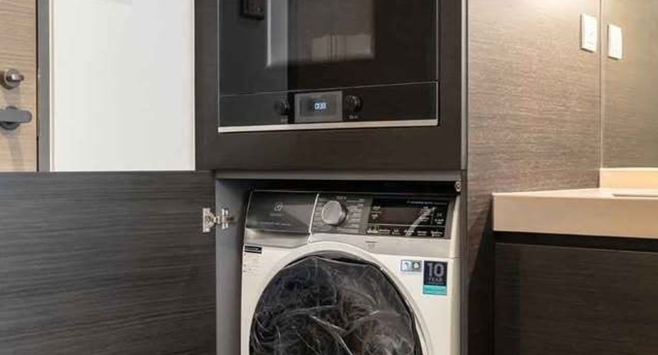 Wohnung zur Miete mit 1 Zimmer in Pathum Wan, Bangkok