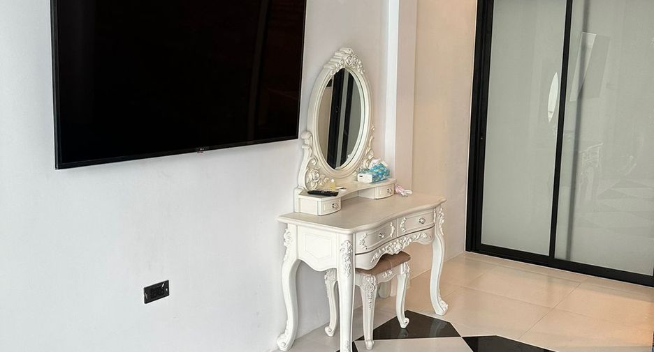 Villa en alquiler de 6 habitaciones en Thalang, Phuket