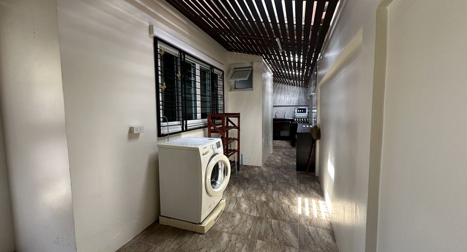 Haus zur Miete mit 3 Zimmer in Mueang Phuket, Phuket
