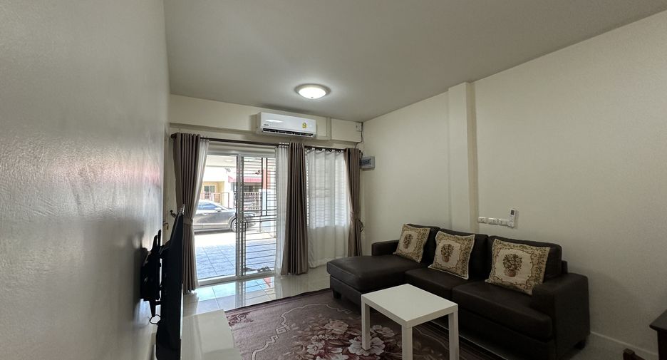 Haus zur Miete mit 3 Zimmer in Mueang Phuket, Phuket