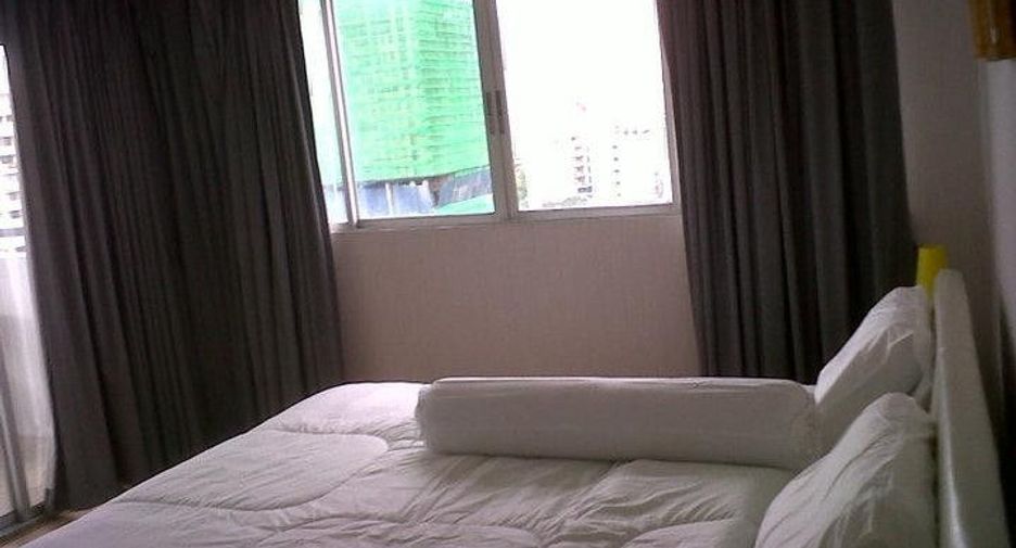For rent 2 bedrooms condo in Khlong Toei, Bangkok