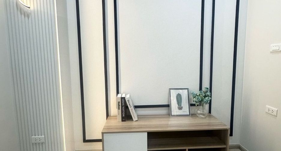 For sale 1 bed condo in Wang Thonglang, Bangkok