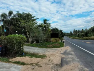 Terreno en venta en Si Racha, Chonburi