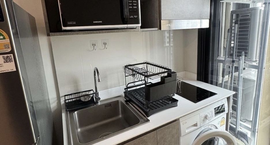 For rent 2 bedrooms condo in Mueang Samut Prakan, Samut Prakan