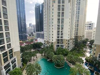 For rent 2 bedrooms condo in Huai Khwang, Bangkok