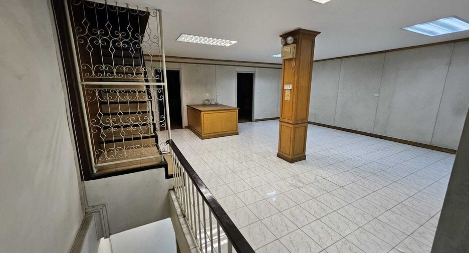 For rent retail Space in Samphanthawong, Bangkok