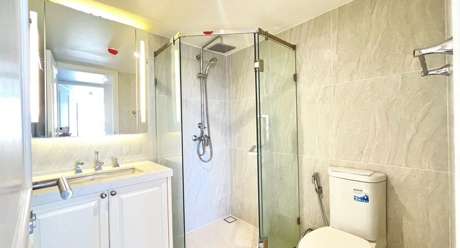 For rent 3 bedrooms condo in Bang Kho Laem, Bangkok