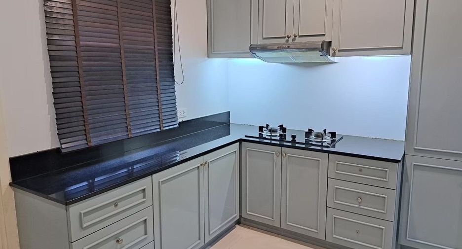 Продажа и аренда 5 спальни дом в Катху, Пхукет