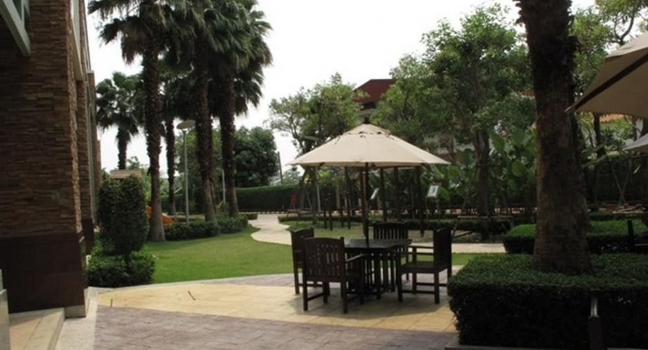 For sale 2 bedrooms condo in Yan Nawa, Bangkok
