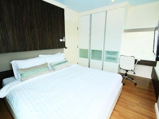 For sale 2 bedrooms condo in Yan Nawa, Bangkok