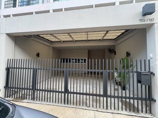 Reihenhaus zur Miete mit 3 Zimmer in Suan Luang, Bangkok