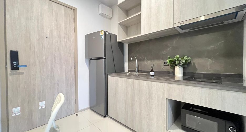 Wohnung zur Miete mit Studio in Watthana, Bangkok