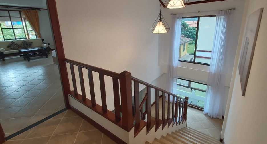 For rent 4 ベッドルーム villa in Kathu, Phuket