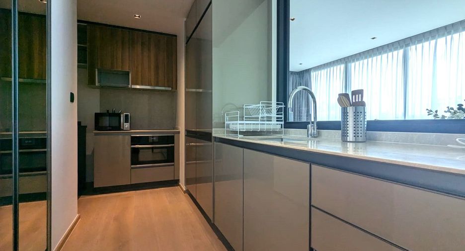 For rent 2 bedrooms condo in Watthana, Bangkok