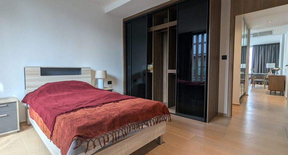 For rent 2 bedrooms condo in Watthana, Bangkok