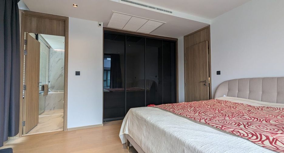For rent 2 bedrooms condo in Watthana, Bangkok