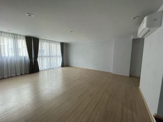 出租 3 卧室 联排别墅 在 Yan Nawa, 曼谷