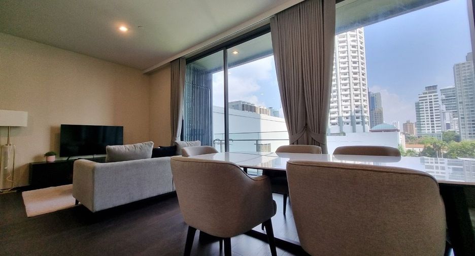 For rent 2 bedrooms condo in Khlong Toei, Bangkok