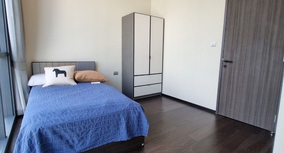 For rent 2 bedrooms condo in Khlong Toei, Bangkok