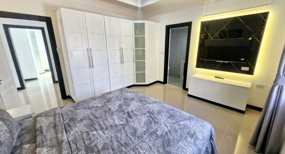 À louer 3 chambres maison à Bang Lamung, Chonburi