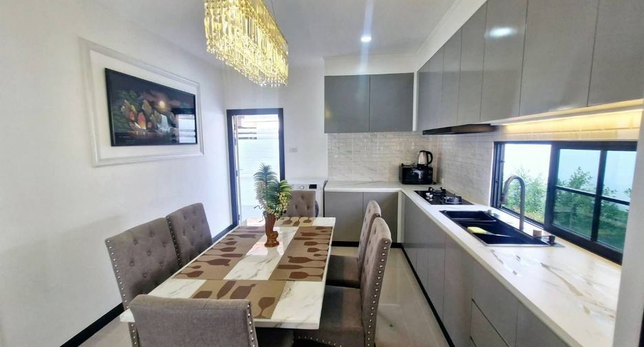À louer 3 chambres maison à Bang Lamung, Chonburi