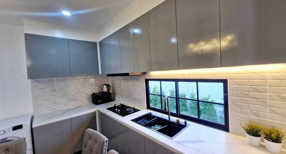À louer 3 chambres maison à Bang Lamung, Chonburi