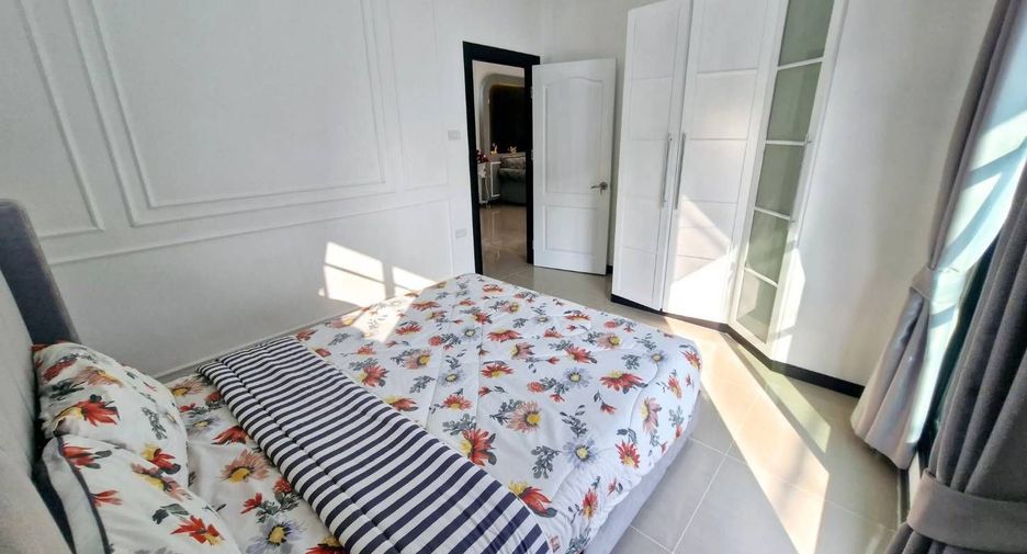 À louer 3 chambres maison à Bang Lamung, Chonburi
