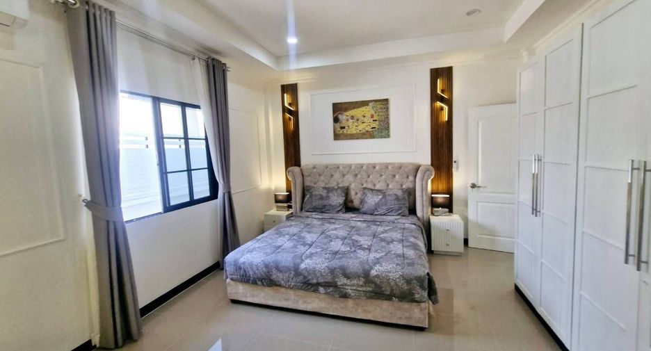 À louer 3 chambres maison à Bang Lamung, Chonburi