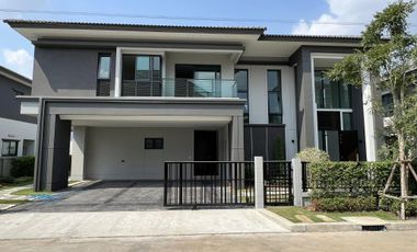 For rent 4 bedrooms house in Khlong Sam Wa, Bangkok
