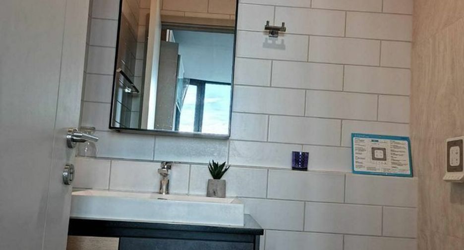 For rent 2 bedrooms condo in Chatuchak, Bangkok