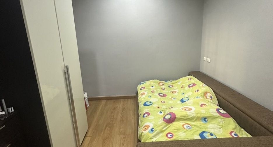 For rent 2 bedrooms condo in Ratchathewi, Bangkok